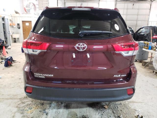 Photo 6 from auction – 2018 TOYOTA HIGHLANDER with VIN 5TDJZRFH1JS833901