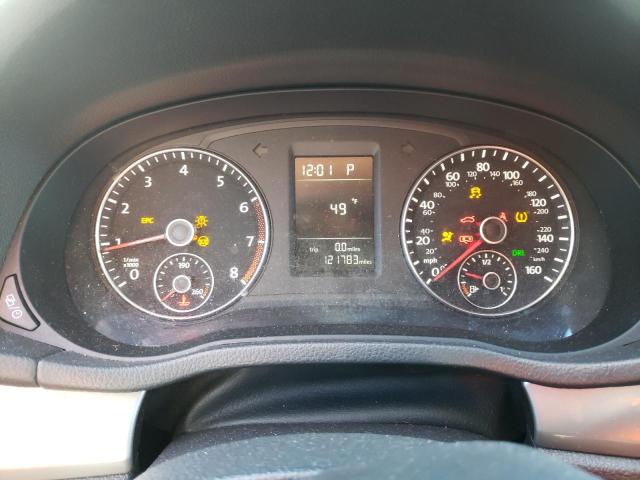 Photo 9 from auction – 2015 VOLKSWAGEN PASSAT S with VIN 1VWAT7A38FC057385