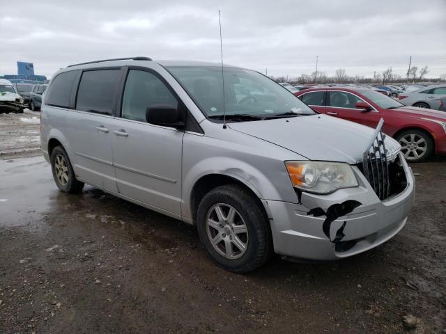 Photo 4 from auction – 2010 CHRYSLER TOWN & COU with VIN 2A4RR5D1XAR346121
