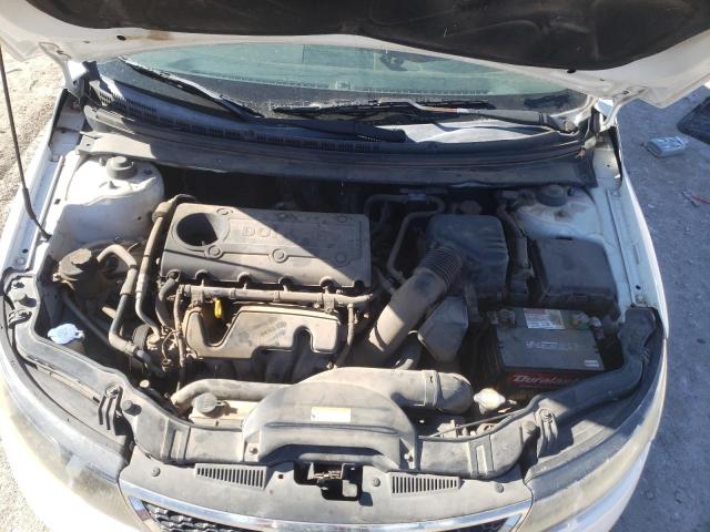 Photo 11 from auction – 2011 KIA FORTE LX with VIN KNAFT4A21B5888009