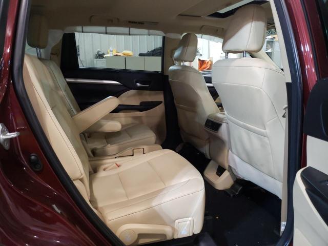 Photo 11 from auction – 2018 TOYOTA HIGHLANDER with VIN 5TDJZRFH1JS833901