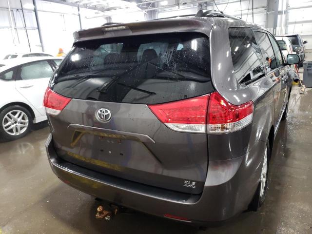 Photo 6 from auction – 2012 TOYOTA SIENNA XLE with VIN 5TDDK3DC3CS042679