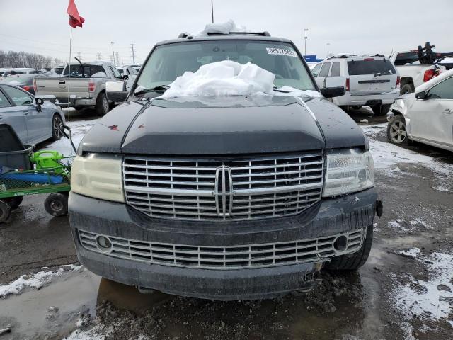 Photo 5 from auction – 2011 LINCOLN NAVIGATOR with VIN 5LMJJ2J56BEJ04983