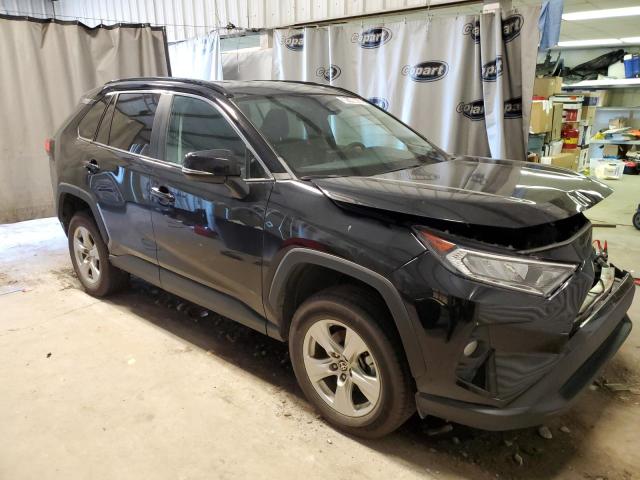 Photo 4 from auction – 2021 TOYOTA RAV4 XLE with VIN 2T3W1RFV4MW156865