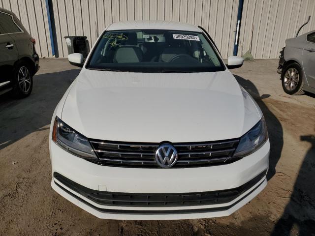 Photo 5 from auction – 2018 VOLKSWAGEN JETTA S with VIN 3VW2B7AJ2JM233683