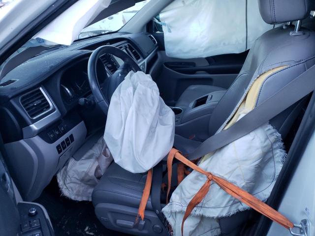 Photo 7 from auction – 2016 TOYOTA HIGHLANDER with VIN 5TDDCRFH9GS017011