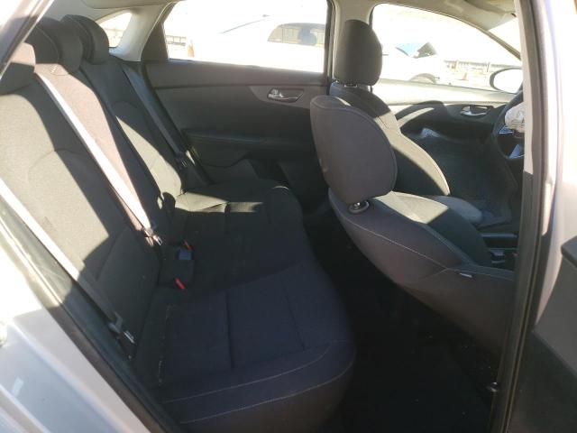 Photo 10 from auction – 2019 KIA FORTE FE with VIN 3KPF24AD5KE130525