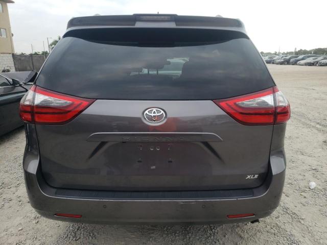 Photo 6 from auction – 2018 TOYOTA SIENNA LE with VIN 5TDKZ3DC4JS942815