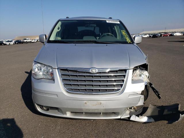 Photo 5 from auction – 2010 CHRYSLER TOWN & COU with VIN 2A4RR5D14AR397663