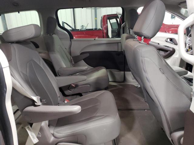 Photo 11 from auction – 2017 CHRYSLER PACIFICA T with VIN 2C4RC1BG8HR837451