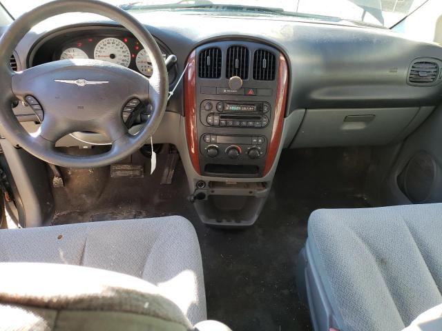 Photo 8 from auction – 2006 CHRYSLER TOWN & COU with VIN 1A4GP45R76B671388