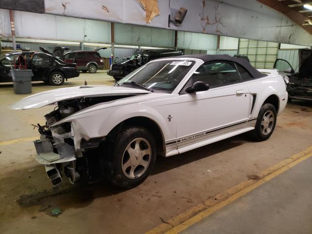 FORD MUSTANG 2000 with VIN 1FAFP4443YF176470 - Photo from auction