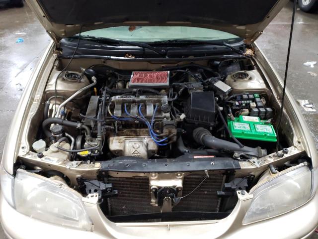 Photo 11 from auction – 1998 MAZDA 626 DX with VIN 1YVGF22C2W5700334