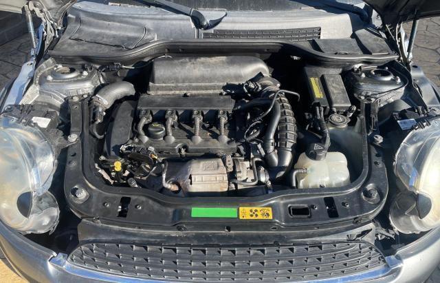 Photo 7 from auction – 2007 MINI COOPER S with VIN WMWMF73587TT81957