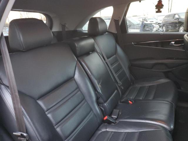Photo 11 from auction – 2017 KIA SORENTO EX with VIN 5XYPHDA51HG227373