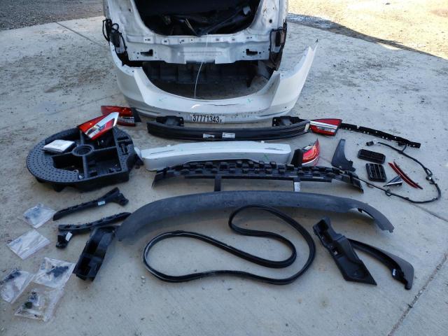 Photo 12 from auction – 2019 FORD FUSION SE with VIN 3FA6P0LUXKR222641