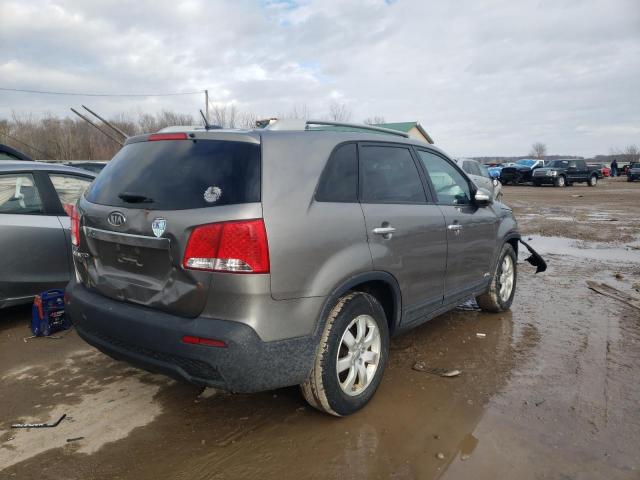 Photo 3 from auction – 2013 KIA SORENTO LX with VIN 5XYKTDA26DG309852