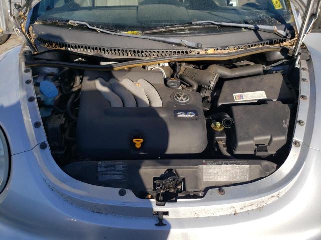 Photo 11 from auction – 2004 VOLKSWAGEN NEW BEETLE with VIN 3VWCK31C54M404719