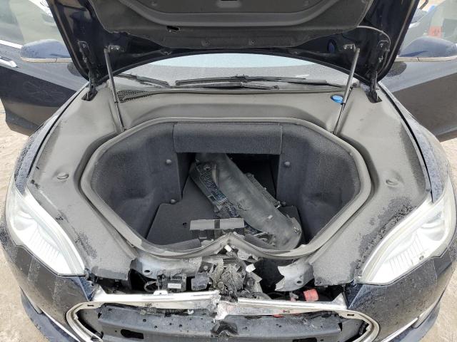 Photo 11 from auction – 2013 TESLA MODEL S with VIN 5YJSA1DP4DFP08052