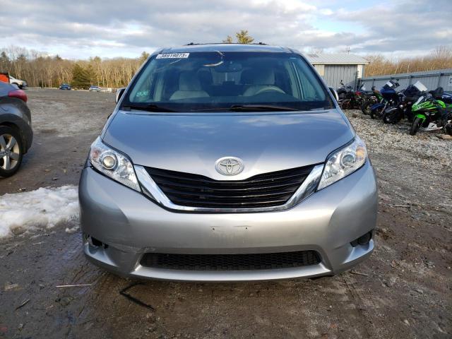 Photo 5 from auction – 2011 TOYOTA SIENNA LE with VIN 5TDKK3DC4BS038176