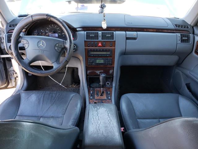 Photo 8 from auction – 2000 MERCEDES-BENZ E 320 with VIN WDBJF65J2YB110909