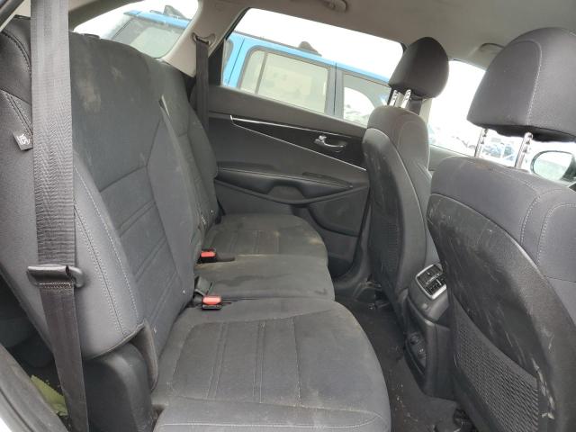 Photo 11 from auction – 2018 KIA SORENTO LX with VIN 5XYPGDA32JG429260