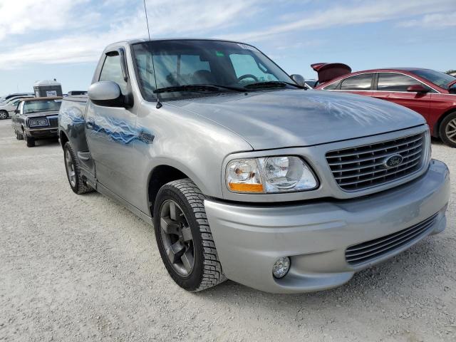 Photo 4 from auction – 2002 FORD F150 SVT L with VIN 2FTZF07372CA37287