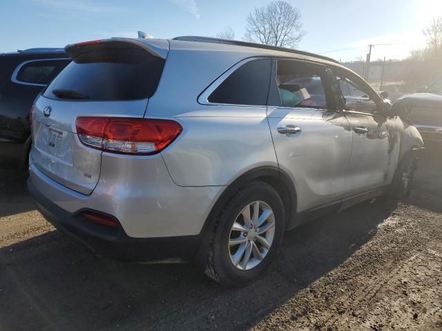 Photo 3 from auction – 2016 KIA SORENTO LX with VIN 5XYPG4A37GG037366