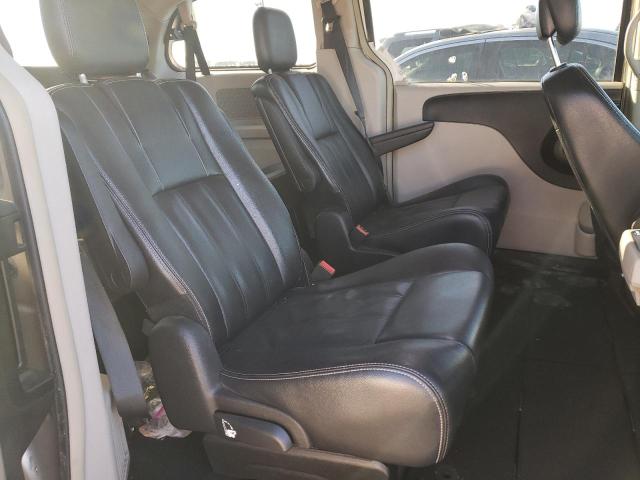 Photo 11 from auction – 2014 CHRYSLER TOWN & COU with VIN 2C4RC1BGXER396594