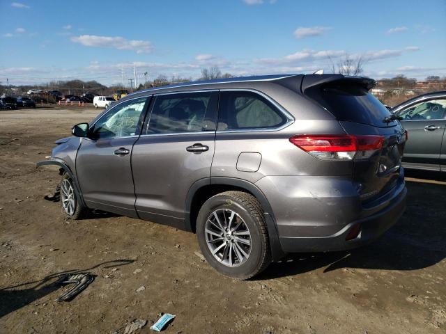 Photo 2 from auction – 2017 TOYOTA HIGHLANDER with VIN 5TDJZRFH0HS381448