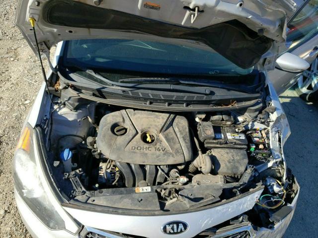 Photo 11 from auction – 2015 KIA FORTE LX with VIN KNAFK4A60F5407999