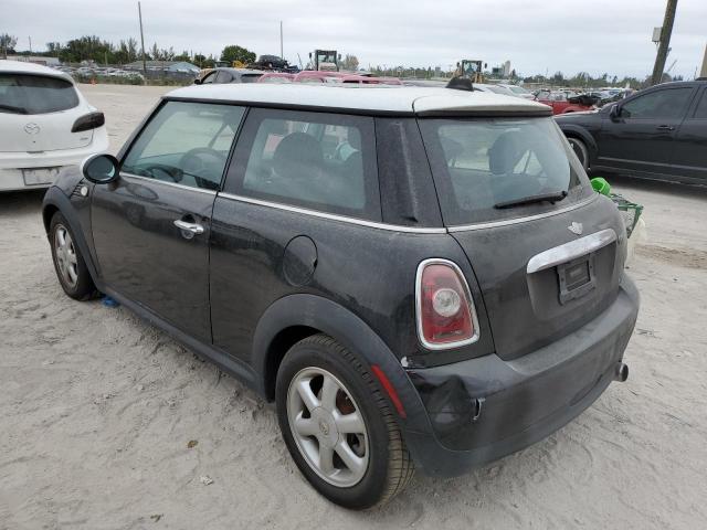 Photo 2 from auction – 2010 MINI COOPER with VIN WMWMF3C57ATZ21704