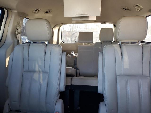 Photo 10 from auction – 2013 CHRYSLER TOWN & COU with VIN 2C4RC1BG8DR526449