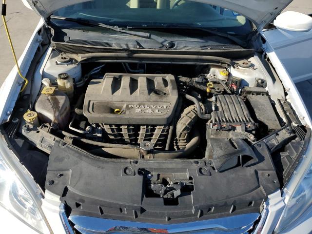 Zdjęcie 11 z aukcji – 2014 CHRYSLER 200 LX z VIN 1C3CCBAB5EN194782
