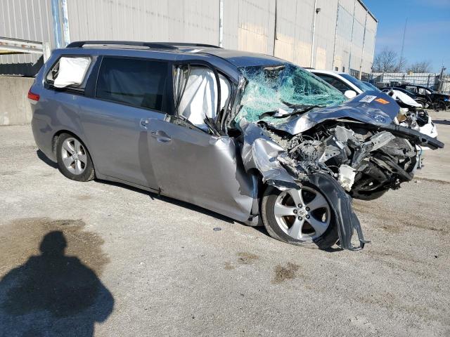 Photo 4 from auction – 2011 TOYOTA SIENNA LE with VIN 5TDKK3DC2BS034305