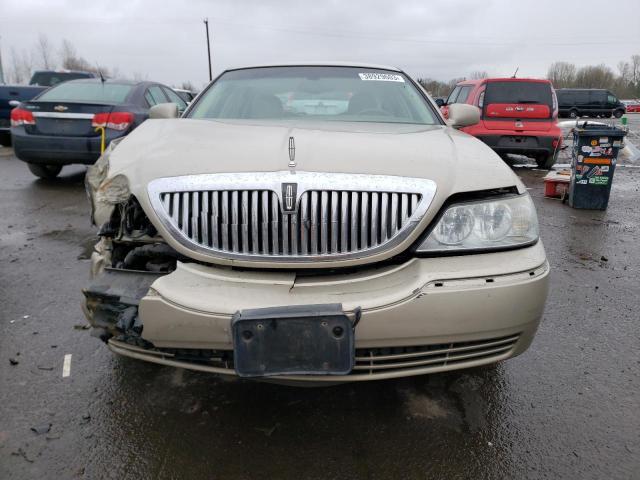 Photo 5 from auction – 2004 LINCOLN TOWN CAR E with VIN 1LNHM81W04Y610265
