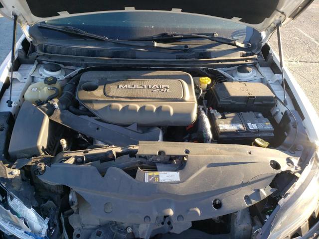 Photo 11 from auction – 2016 CHRYSLER 200 LIMITE with VIN 1C3CCCABXGN181115