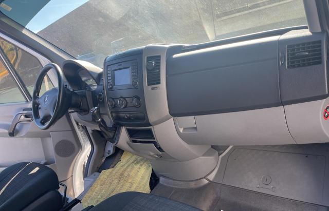 Photo 6 from auction – 2015 MERCEDES-BENZ SPRINTER 2 with VIN WD3PE7DC8F5998272