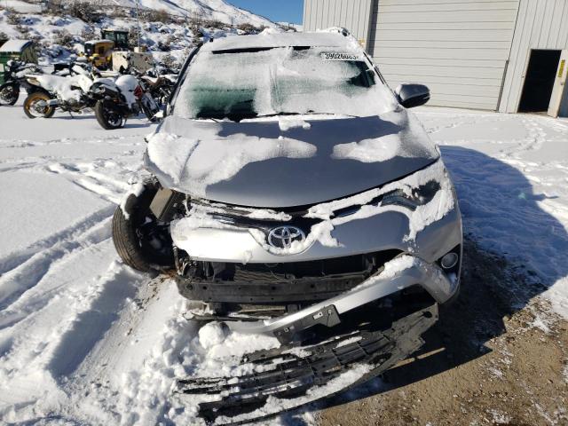 Photo 5 from auction – 2016 TOYOTA RAV4 XLE with VIN 2T3RFREV1GW425361