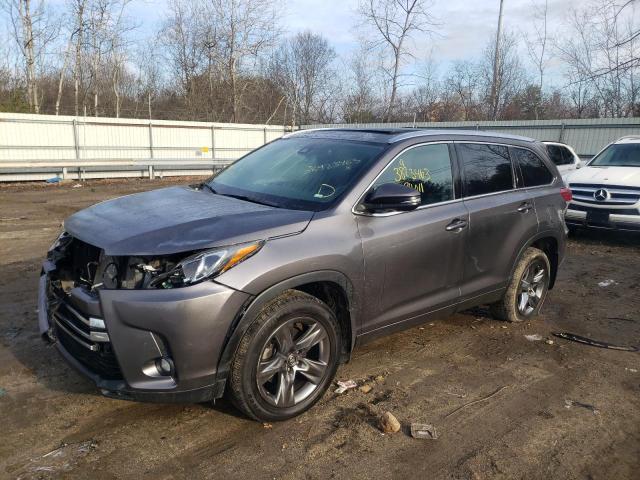 TOYOTA HIGHLANDER 2019 with VIN 5TDDZRFH9KS995774 - Photo from auction