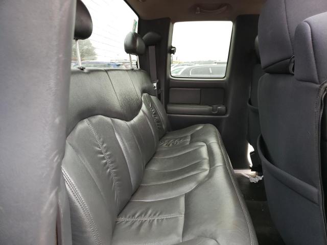 Photo 10 from auction – 2000 CHEVROLET SILVERADO with VIN 1GCEK19T4YE186546
