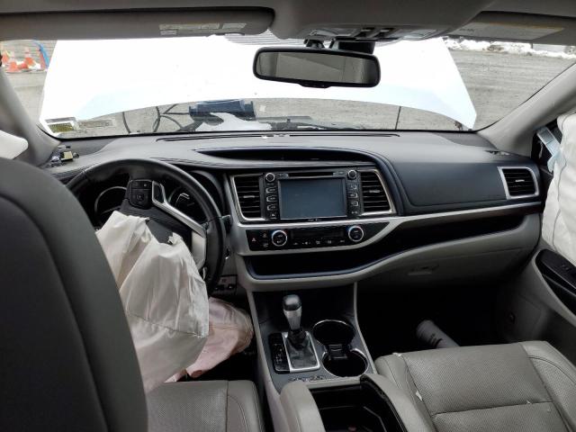 Фото 8 с аукциона – 2015 TOYOTA HIGHLANDER с VIN 5TDDKRFH1FS141095