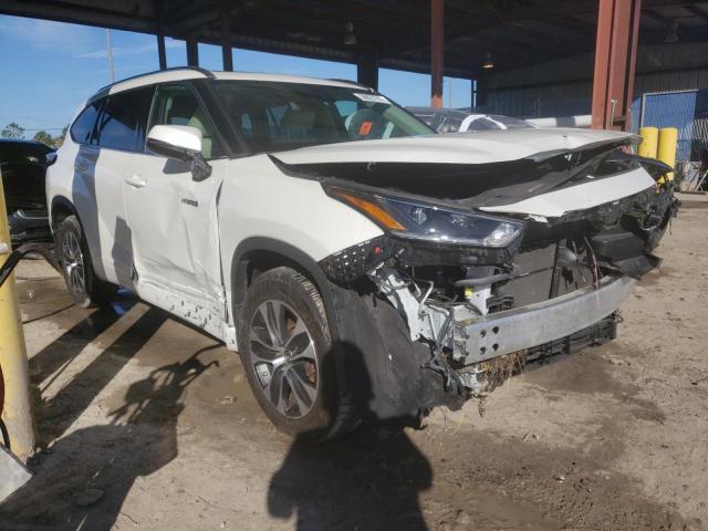 Photo 4 from auction – 2021 TOYOTA HIGHLANDER with VIN 5TDHBRCH2MS021163