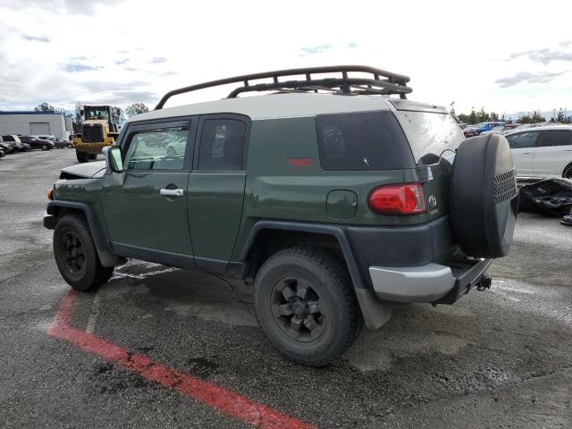 Photo 2 from auction – 2011 TOYOTA FJ CRUISER with VIN JTEZU4BF7BK010855