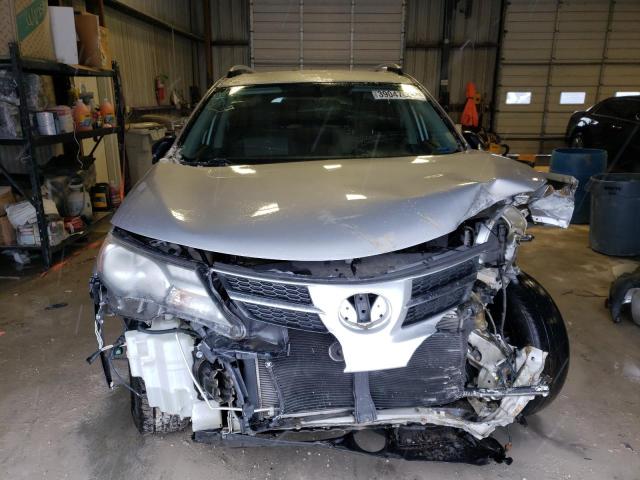 Photo 5 from auction – 2014 TOYOTA RAV4 LE with VIN 2T3BFREV6EW174691