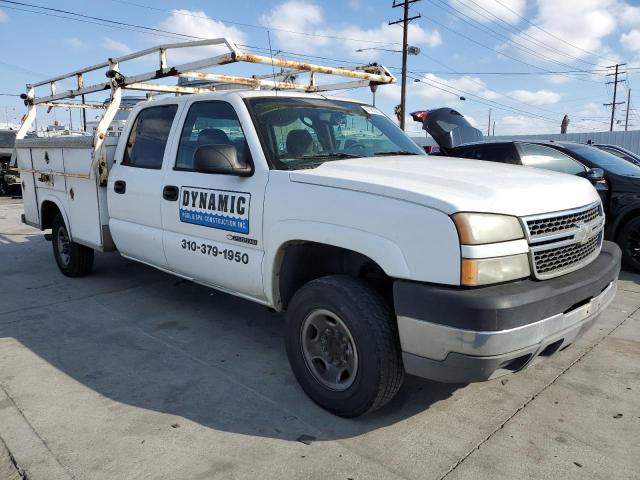 Photo 4 from auction – 2005 CHEVROLET SILVERADO with VIN 1GBHC23U25F912304