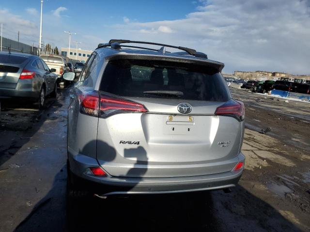 Photo 6 from auction – 2017 TOYOTA RAV4 LIMIT with VIN 2T3DFREV0HW687688