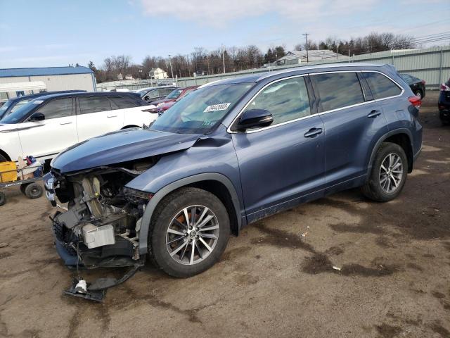 TOYOTA HIGHLANDER 2017 with VIN 5TDJZRFH7HS440267 - Photo from auction