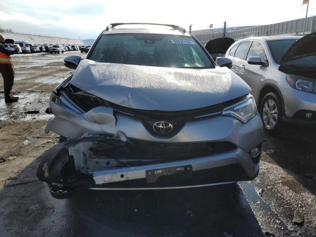 Photo 5 from auction – 2017 TOYOTA RAV4 LIMIT with VIN 2T3DFREV0HW687688