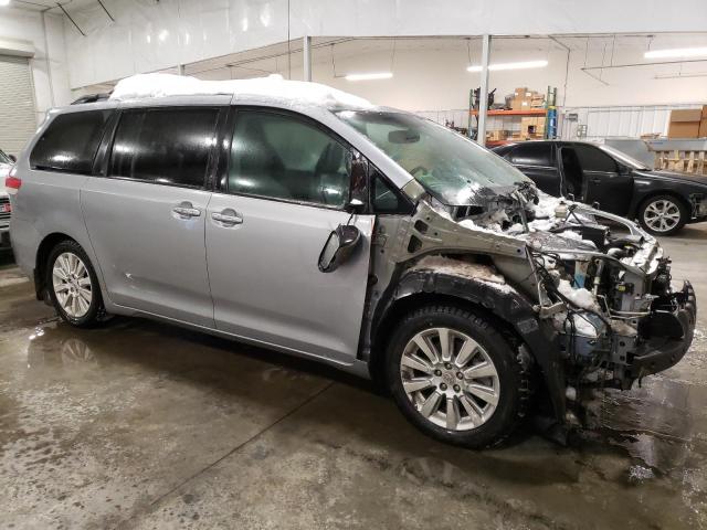 Photo 4 from auction – 2011 TOYOTA SIENNA XLE with VIN 5TDYK3DC4BS056591
